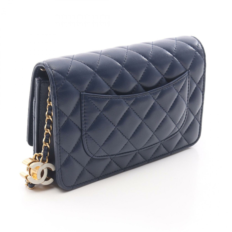 香奈兒 (CHANEL) 絎縫鏈條單肩包，羊皮材質，藍色，二手，女士款，金色五金-1