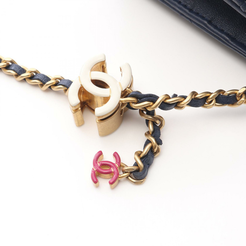 香奈兒 (CHANEL) 絎縫鏈條單肩包，羊皮材質，藍色，二手，女士款，金色五金-6