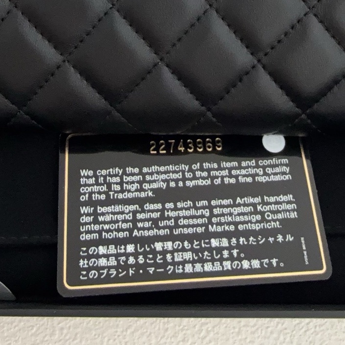 【全新品】香奈兒chanel 黑銀羊皮cf拉鍊款錢包-4
