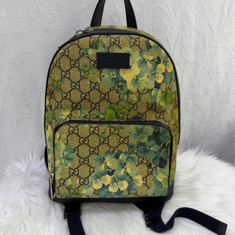 Small backpack gucci