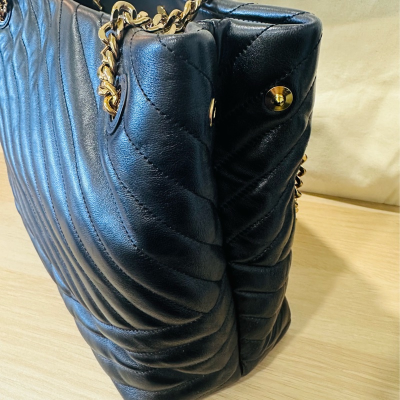 全新 Tory Burch Kira Chevron Tote 小香風經典黑色皮革肩背手提托特包 鏈條背帶-9