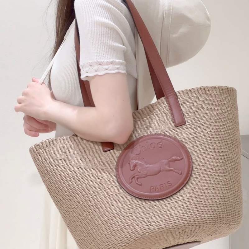 Chloe 編竹籃包Horse Medal-4