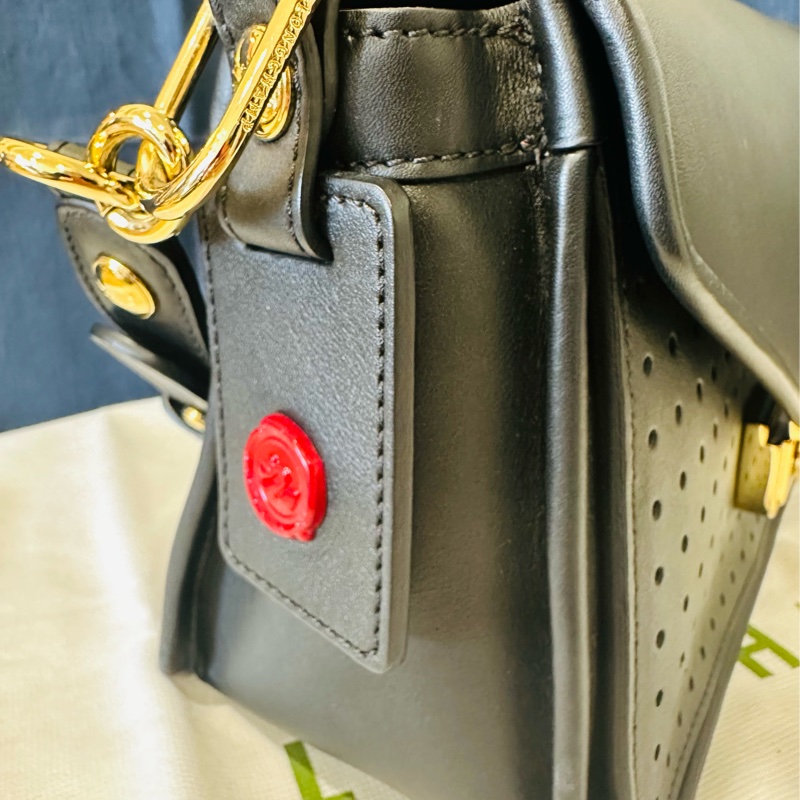 LONGCHAMP Mademoiselle 金鎖釦洞洞小牛皮 肩背手提包 黑色 新光三越A4購入-2