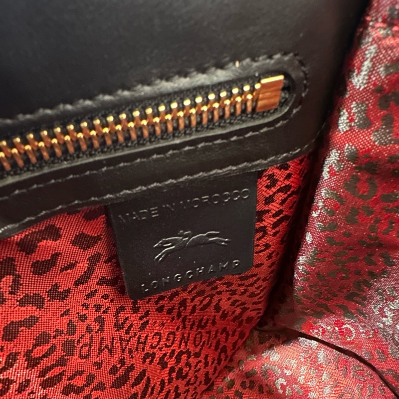 LONGCHAMP Mademoiselle 金鎖釦洞洞小牛皮 肩背手提包 黑色 新光三越A4購入-7