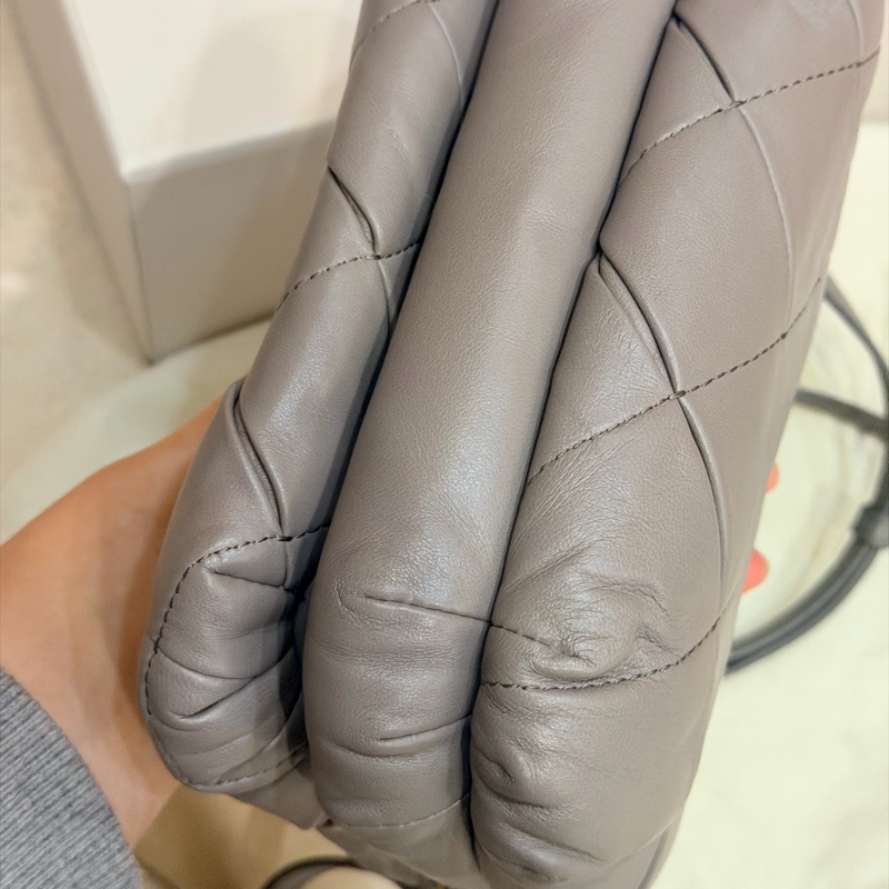 LOEWE Goya Puffer Bag 珍珠灰 小號-6