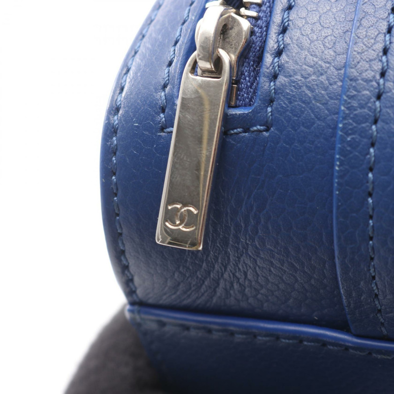 香奈兒半可可標誌絎縫鏈條肩背斜背包，藍色二手皮革-8