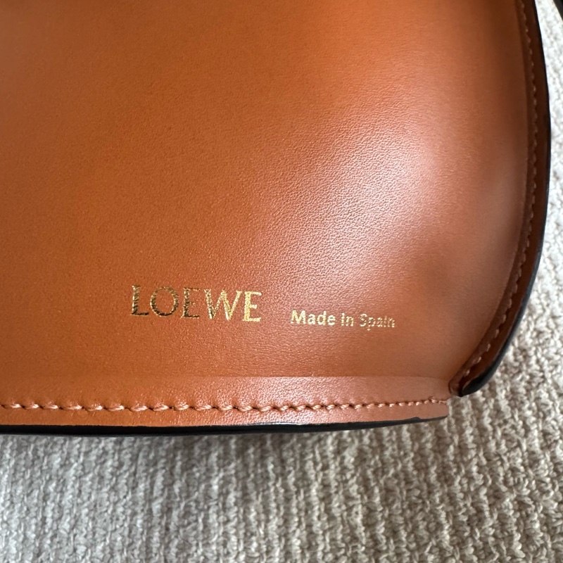 Loewe 羅意威molded bucket bag單肩包斜挎包復古博物館系列 可愛蛋殼包-1