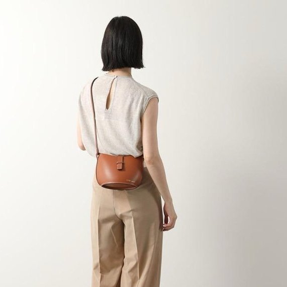 99❤️Loewe 羅意威Molded bucket bag復古博物館系列單肩包斜挎包復古博物館系列 可愛蛋殼包-6