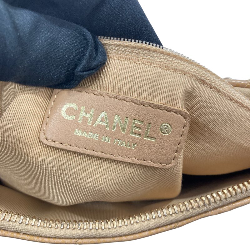 CHANEL 香奈兒 A22476 Pre-Owned 2003 CC 荔枝牛皮 肩背包 奶茶色 金釦-8