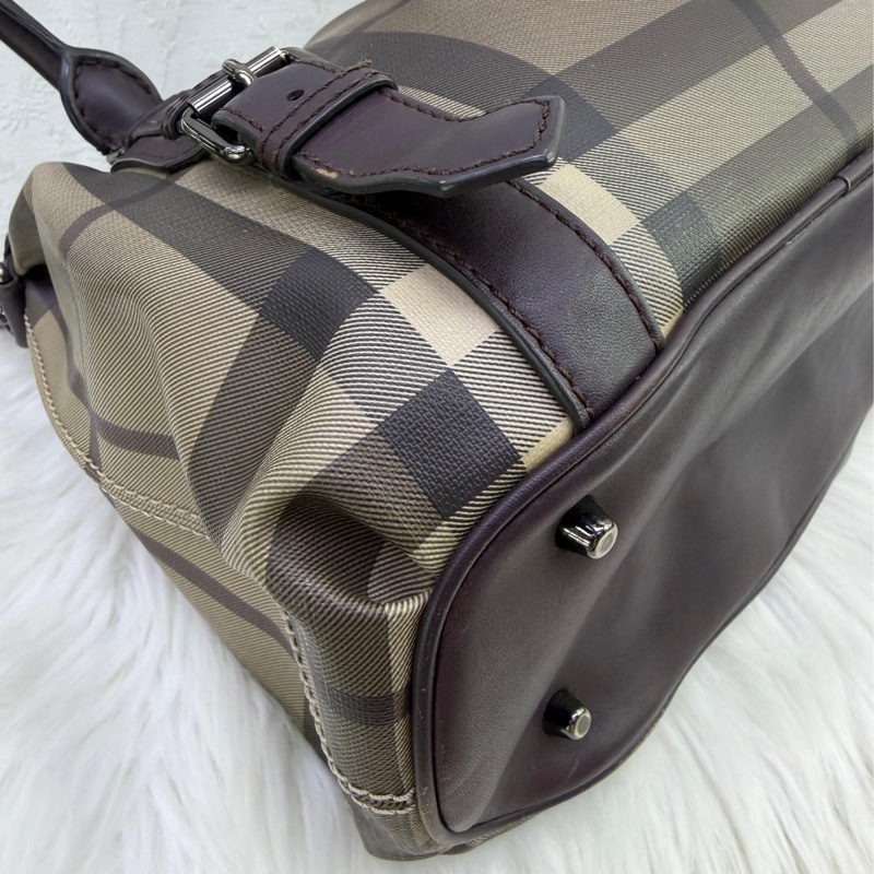 Burberry bag-5