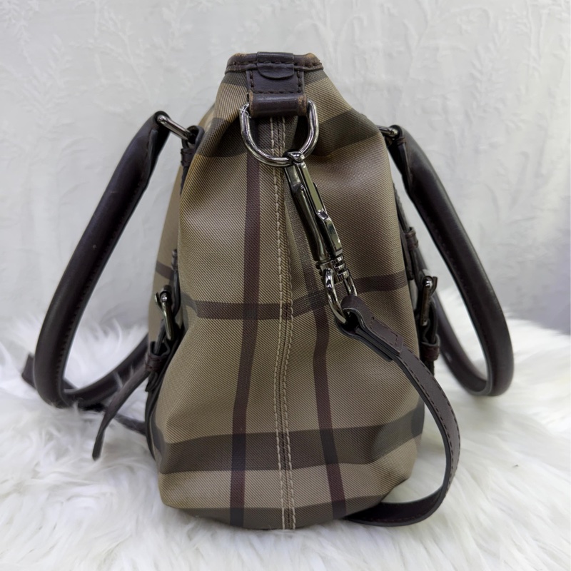 Burberry bag-9