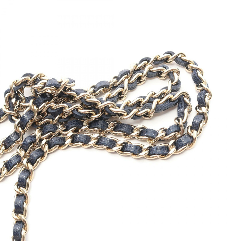 香奈兒 (CHANEL) 2019 絎縫鏈條肩包皮夾 WOC 皮革 海軍藍 GHW 二手 CC-8