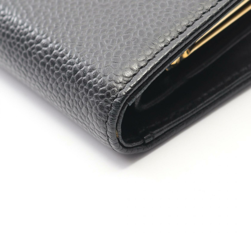 香奈兒 COCO 標誌雙折長皮夾，粒面小牛皮，黑色，二手 CC-8