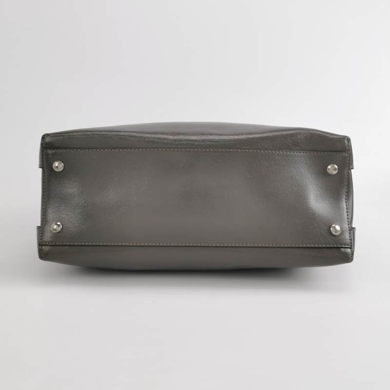 Burberry The Banner班納中號牛皮純色字母Logo雙搭扣斜挎包單肩包-5