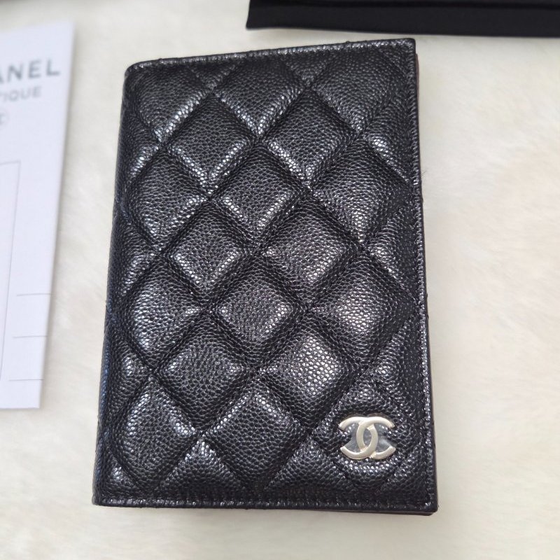 禮物～ Chanel香奈兒黑金雙C logo荔枝牛皮護照夾／ 護照包／ 護照夾卡包-4