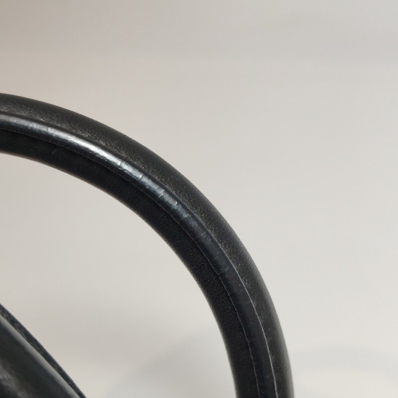 Miu Miu羊皮純色字母Logo褶皺斜挎包單肩包-20