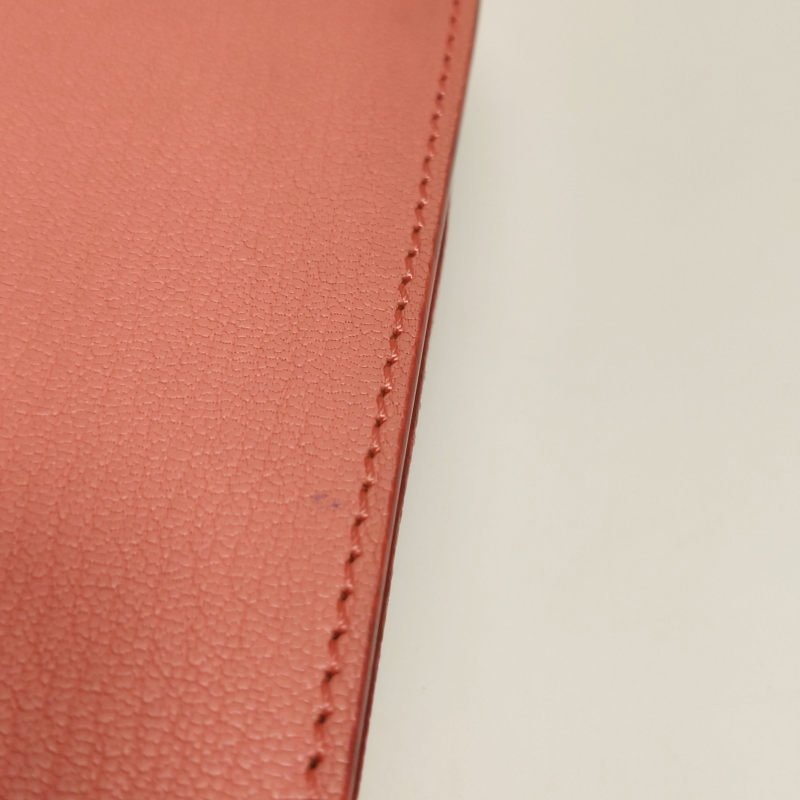 Burberry羊皮純色字母logo斜挎包單肩包-17