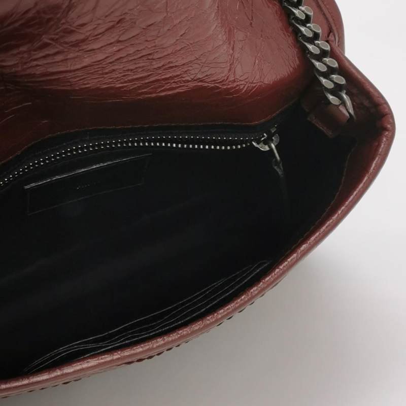 Saint Laurent Niki迷你油蠟皮純色V紋YSL標誌斜挎包-6