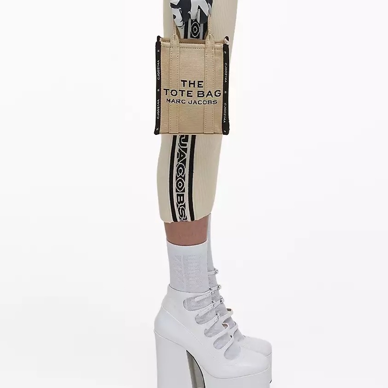 Marc Jacobs 女士 徽標斜挎包均碼碼15cm*6cm*19cm-8