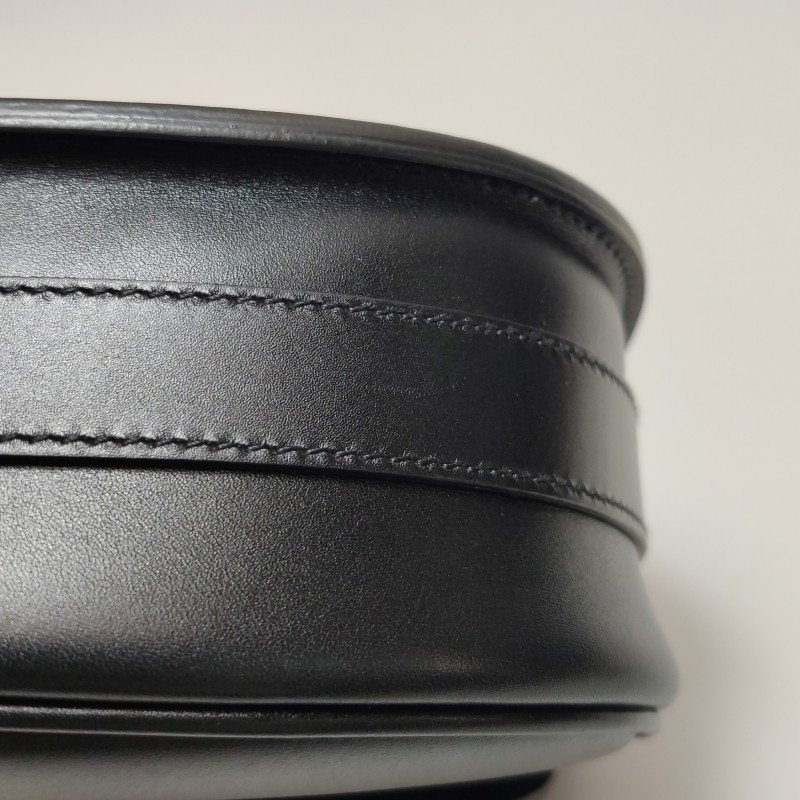 Dior Bobby中號牛皮純色CD標誌磁扣斜挎包單肩包-13