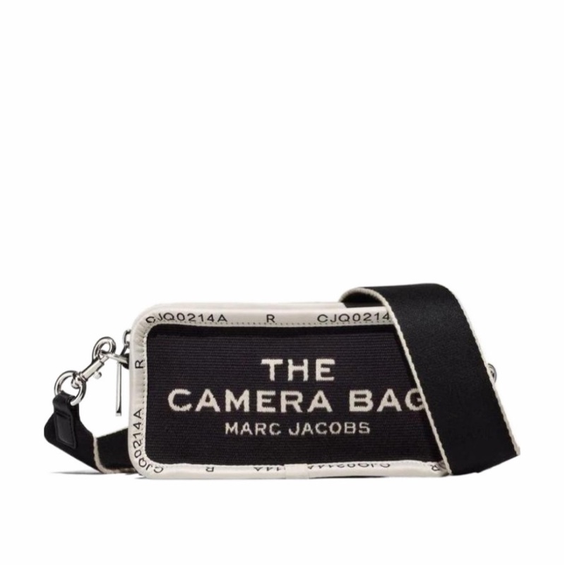 Marc Jacobs 女士 徽標單肩包均碼碼尺寸參考模特圖-0