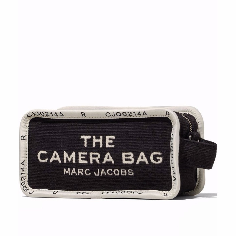 Marc Jacobs 女士 徽標單肩包均碼碼尺寸參考模特圖-1