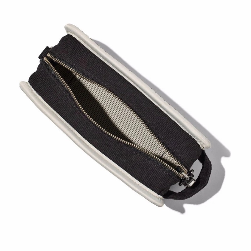 Marc Jacobs 女士 徽標單肩包均碼碼尺寸參考模特圖-4