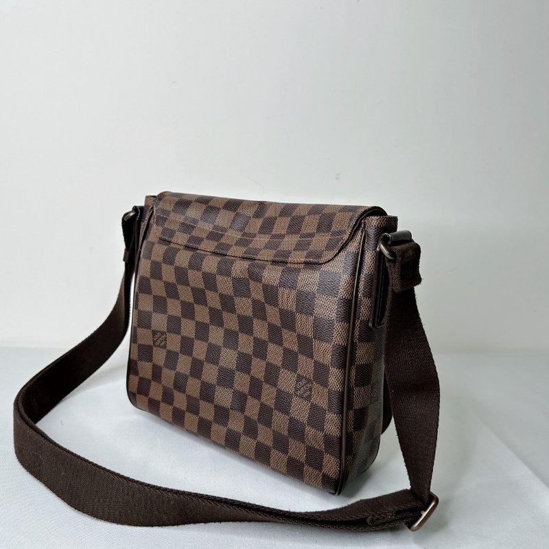 LV District PM棋盤格翻蓋斜背包-4