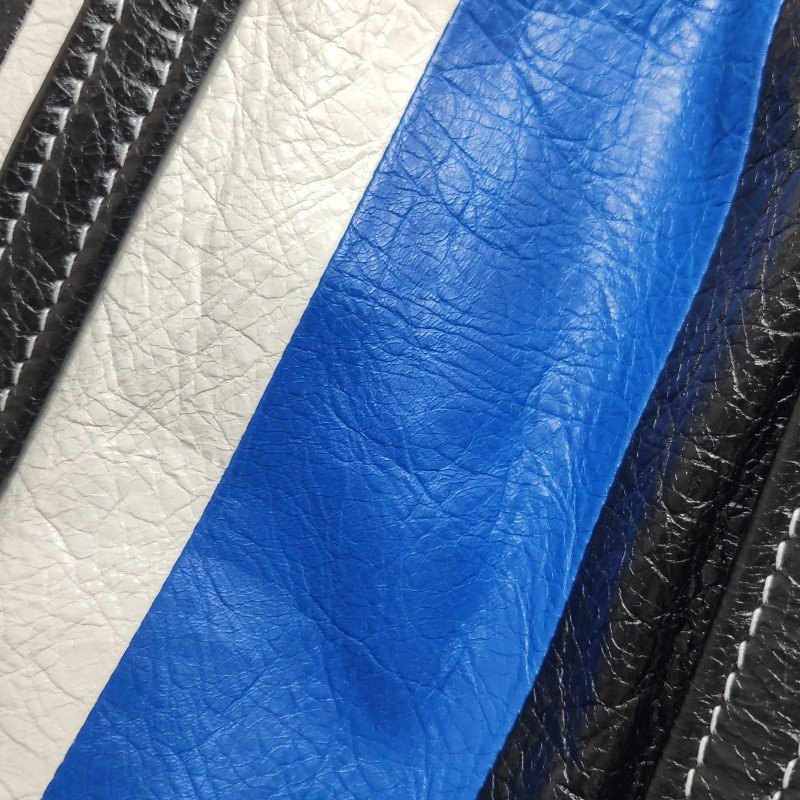 Balenciaga Bazar油蠟皮拼色logo小微標斜挎包-17