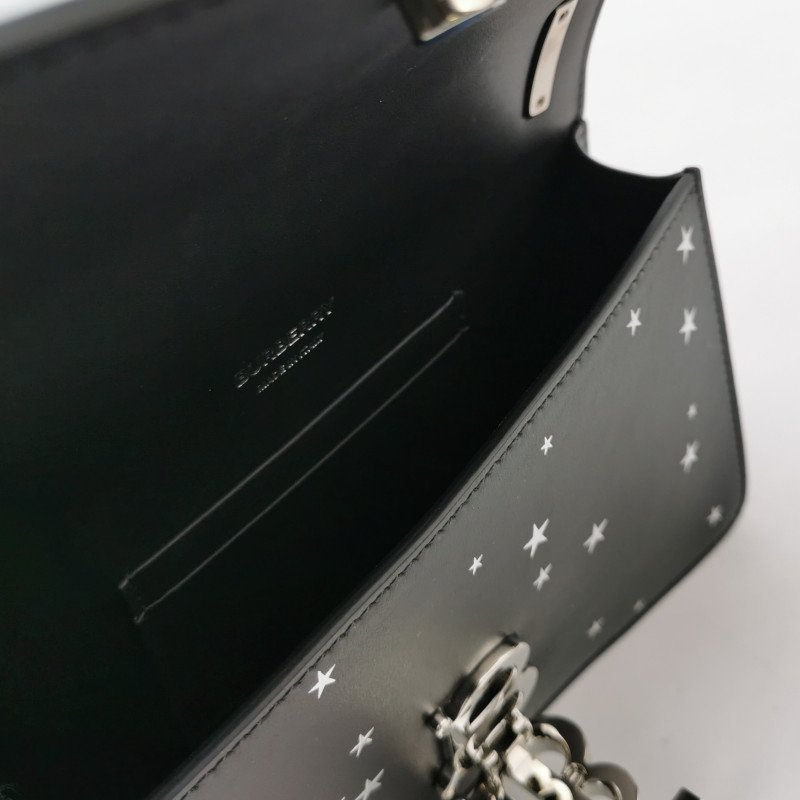 Burberry TB牛皮星星裝飾TB標識單肩包-6