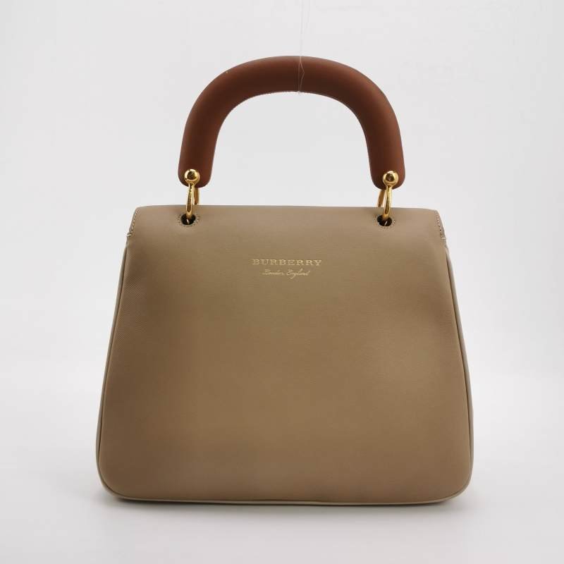 Burberry DK88中號牛皮拼色字母Logo鎖扣斜挎包-4