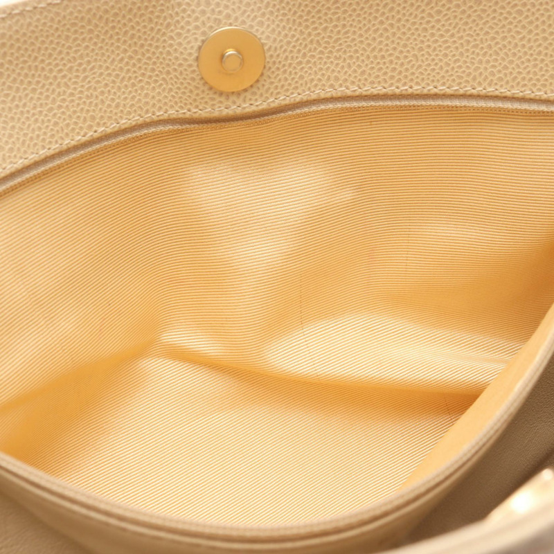 香奈兒 (CHANEL) 絎縫鏈條肩背包，粒面小牛皮，米色，金色五金，二手-5