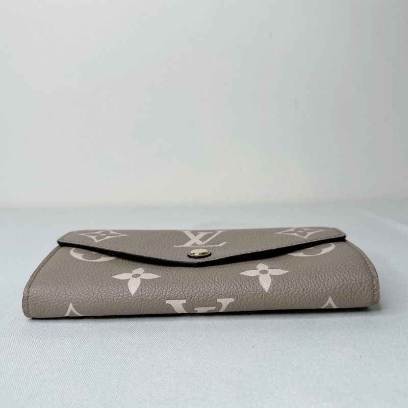 LV Sarah斑鳩灰翻蓋長夾-8
