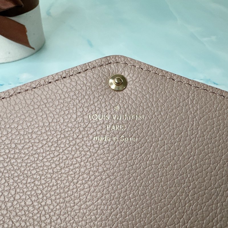 LV Sarah翻蓋長夾-5