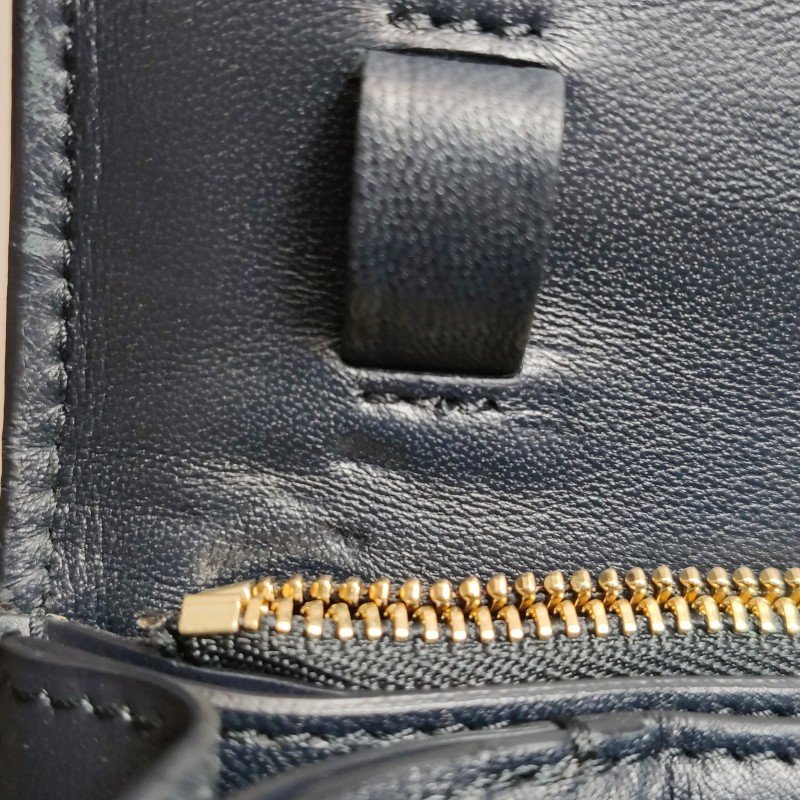 Celine Classic Box豆腐包中號牛皮純色按壓式鎖扣單肩包-16