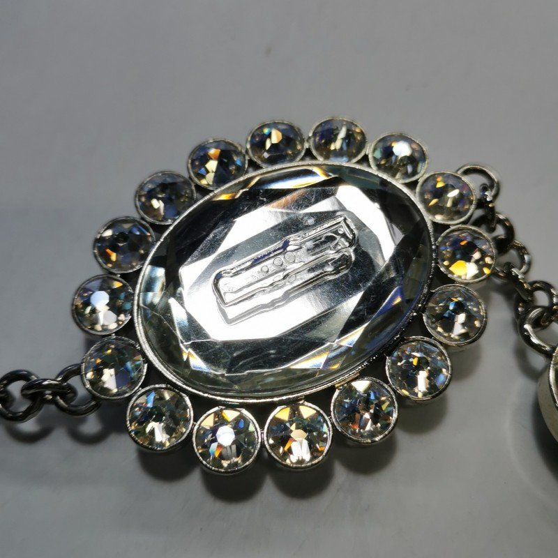 Miu Miu Miu Crystal 系列純色金屬扣珩縫鑽飾單肩包-16