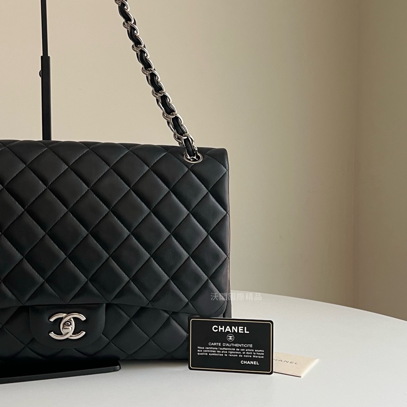 CHANEL 經典maxi 羊皮鏈條包（黑銀配色）大號-1
