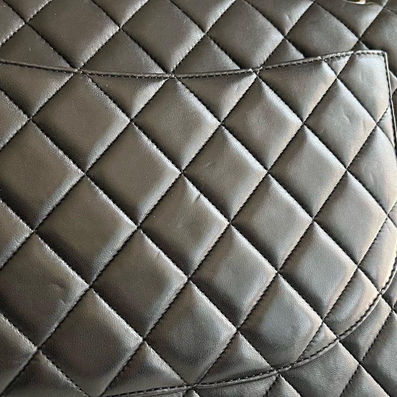 CHANEL 經典maxi 羊皮鏈條包（黑銀配色）大號-9