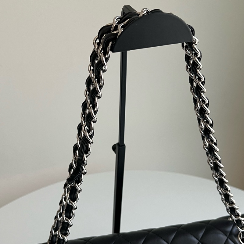CHANEL 經典maxi 羊皮鏈條包（黑銀配色）大號-22