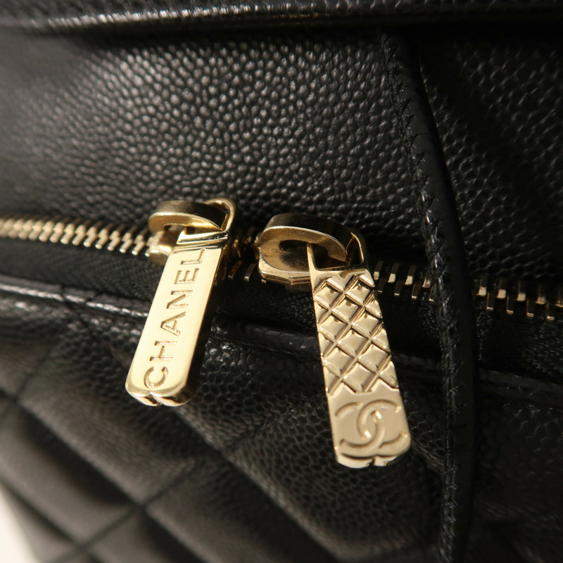 CHANEL 牛皮皮革Backpack金扣背包-13