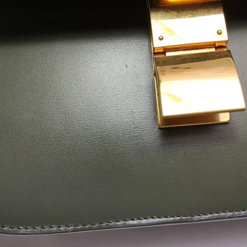 Celine Classic Box豆腐包中號牛皮純色按壓式鎖扣單肩包-11