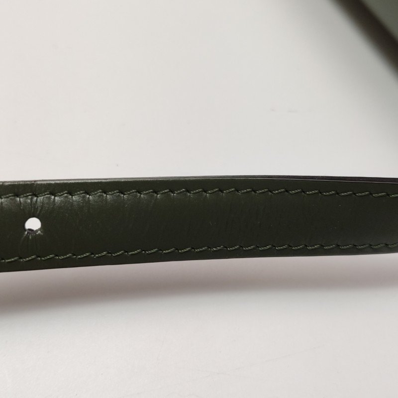 Celine Classic Box豆腐包中號牛皮純色按壓式鎖扣單肩包-12