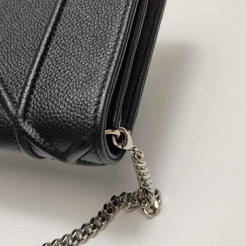 Dior Diorama盾牌包牛皮純色盾形紋章搭扣斜挎包單肩包-11