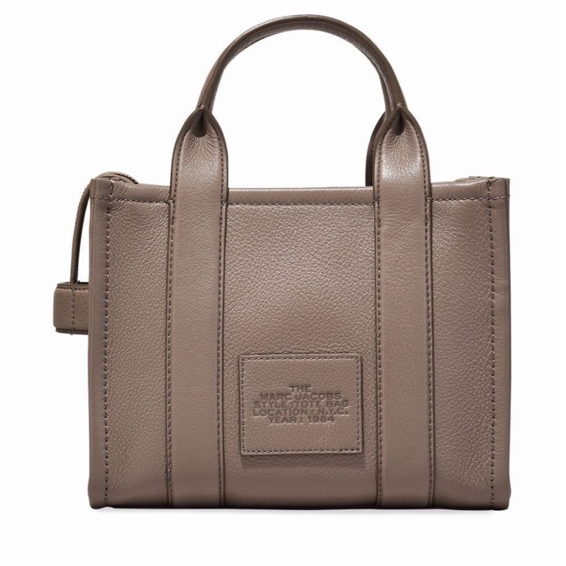 Marc Jacobs 女士 The Leather 小號托特包均碼碼長度：33cm、寬度：16cm、高度;26cm-2
