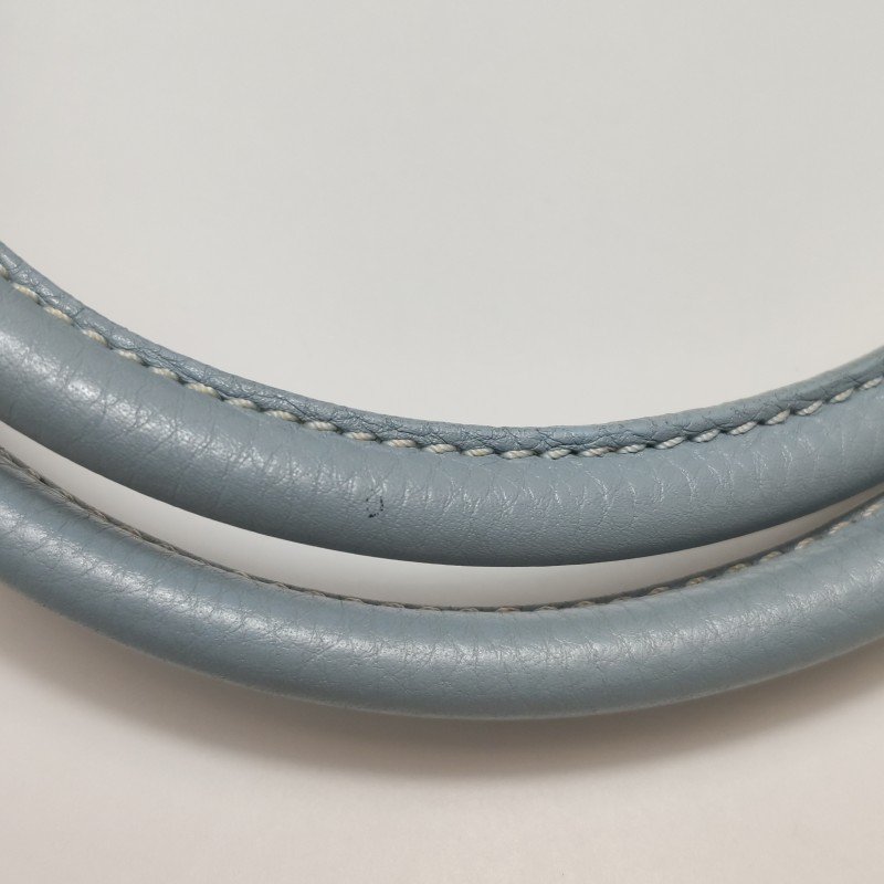 Celine牛皮純色金屬針扣單肩包-9