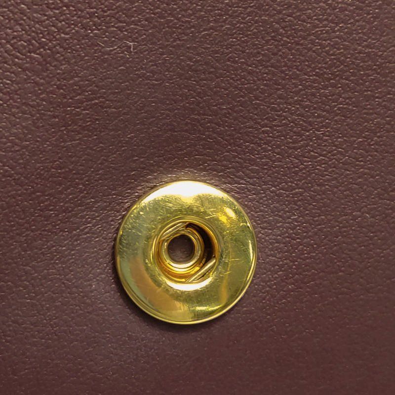 Burberry Hazelmere牛皮純色字母logo斜挎包單肩包-10