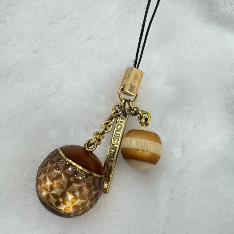 Louis Vuitton 球形掛飾-1