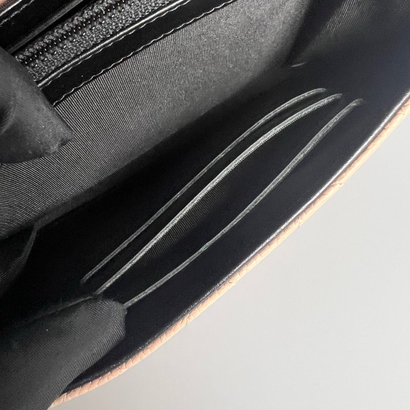 CHANEL COCOMARK中夾 荔枝粉膚 26開-5