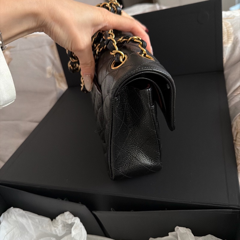 芯片款Chanel CF 23cm粒紋小牛皮黑金-4