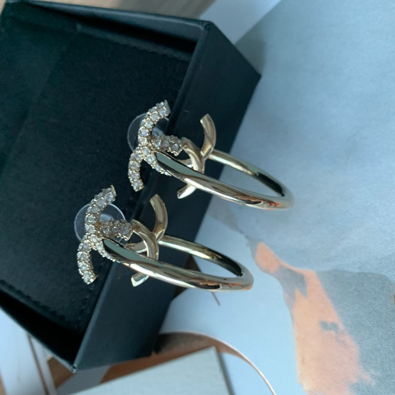 香奈兒水鑽耳環-1